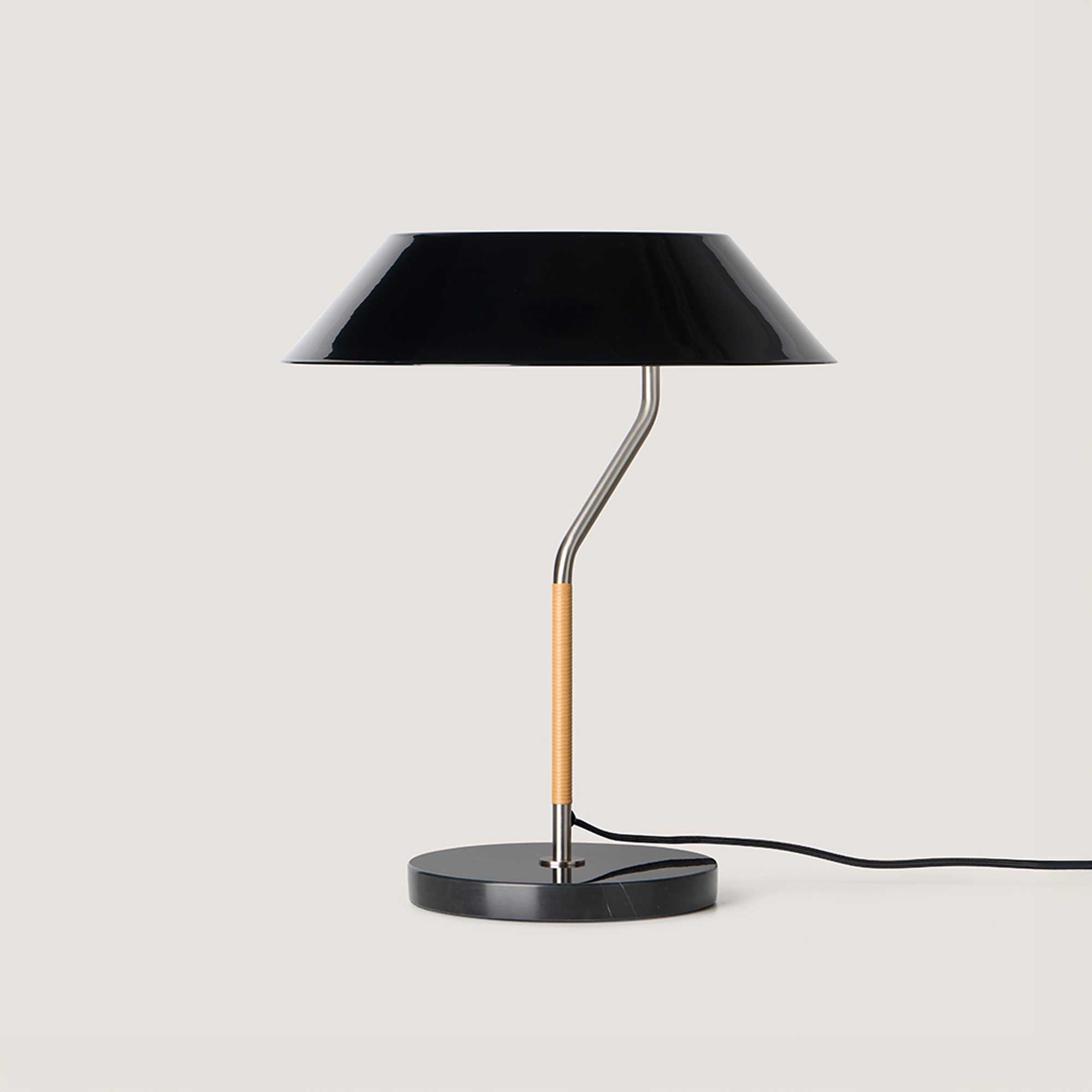 Aromas Aider E27 stolní svítidlo