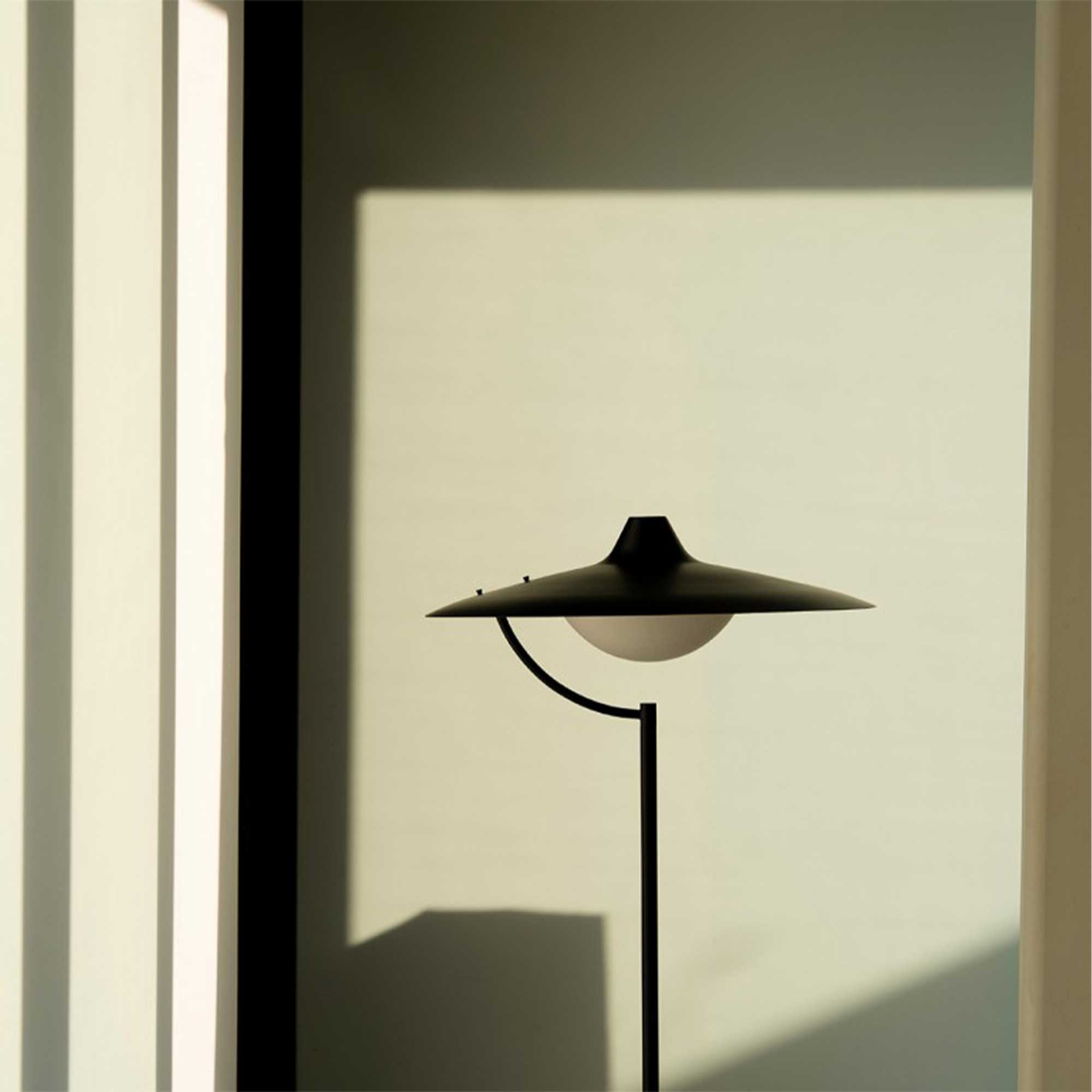 Lampa podłogowa LED DCW éditions Biny