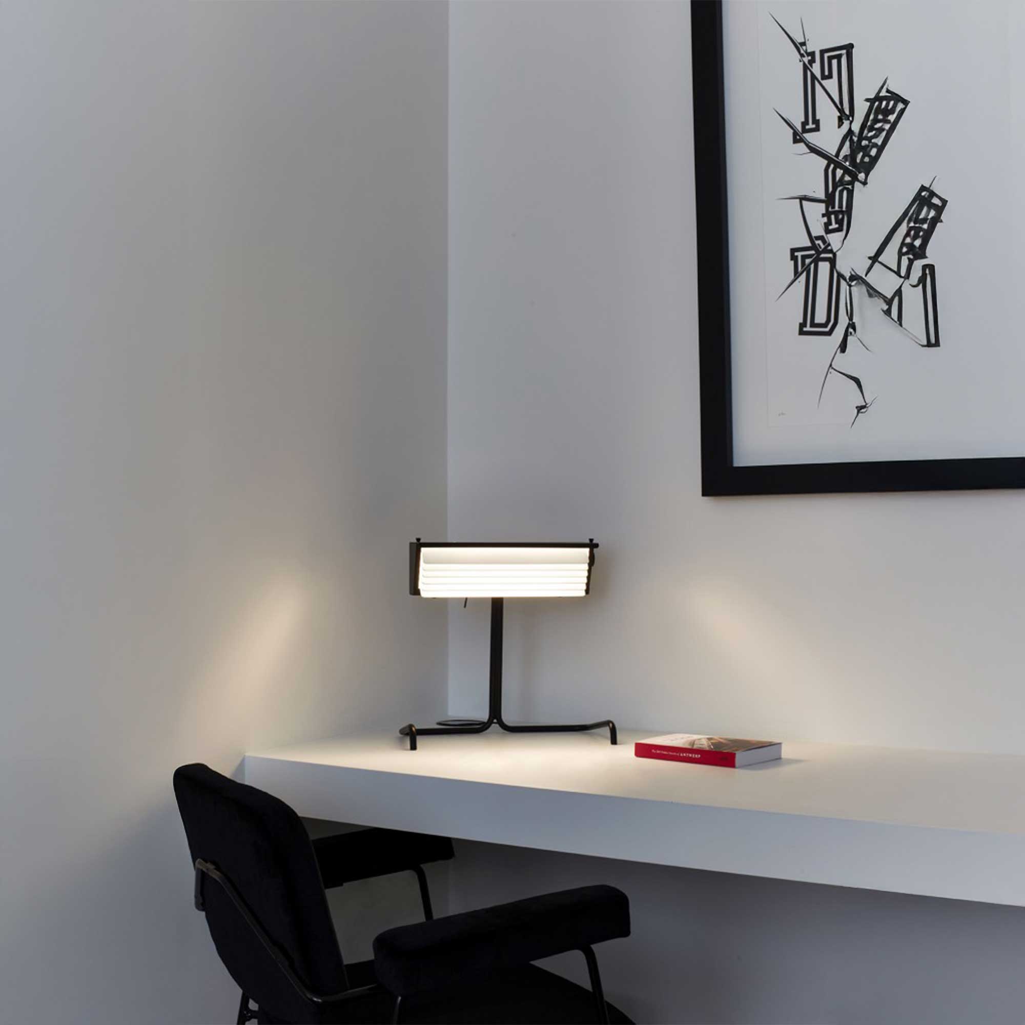 DCW éditions Biny LED stolní svítidlo