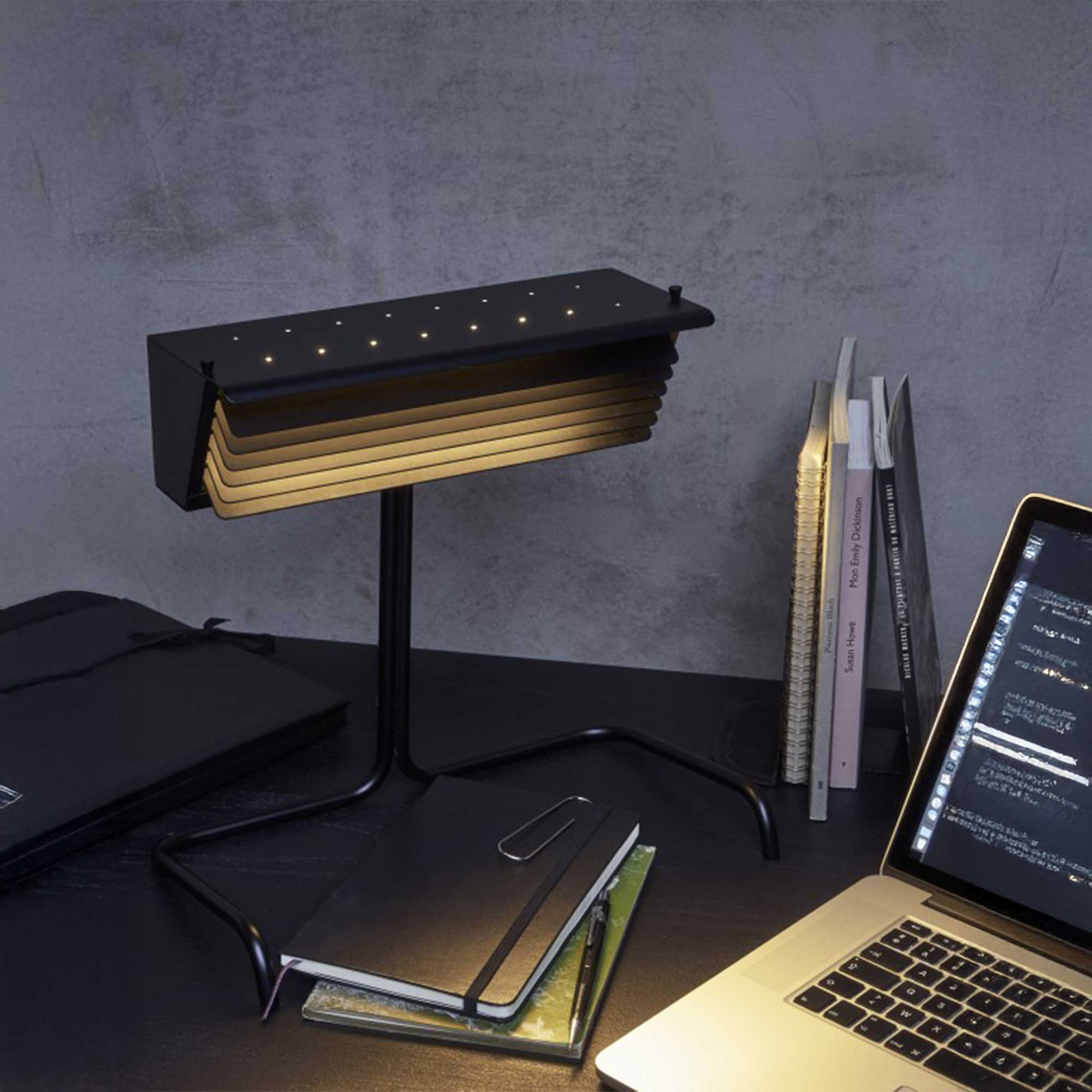 DCW éditions Biny LED stolní svítidlo