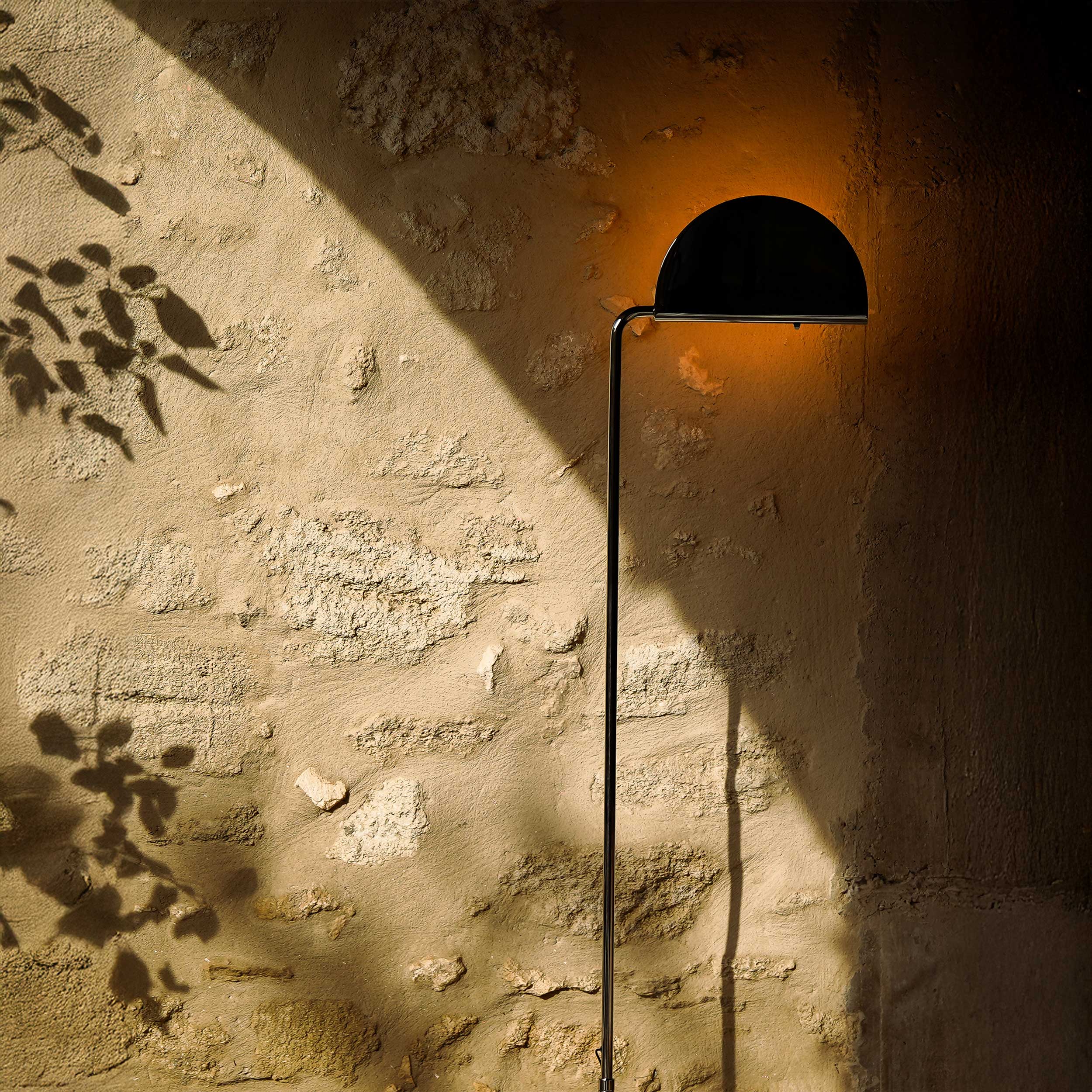 DCW éditions Mezzaluna LED stojací svítidlo