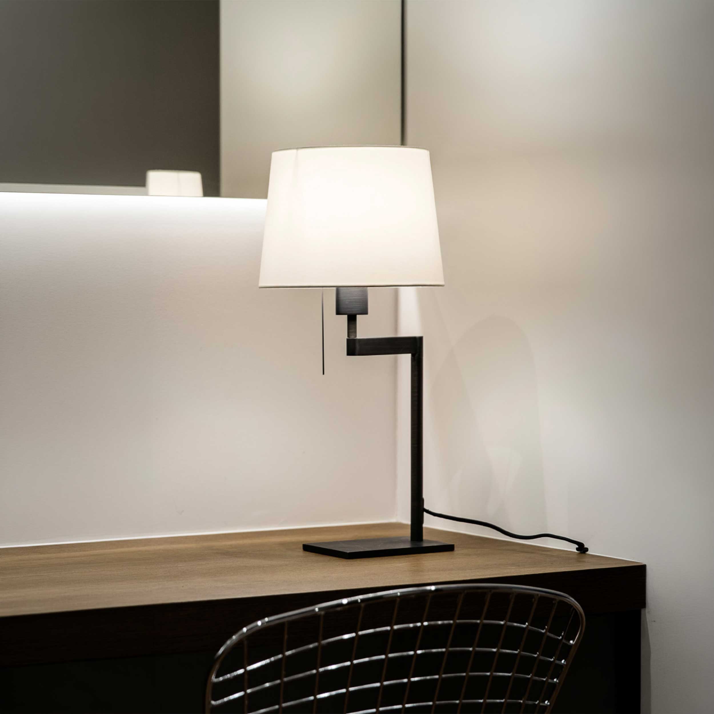 Lampa stołowa Faro Artis E27