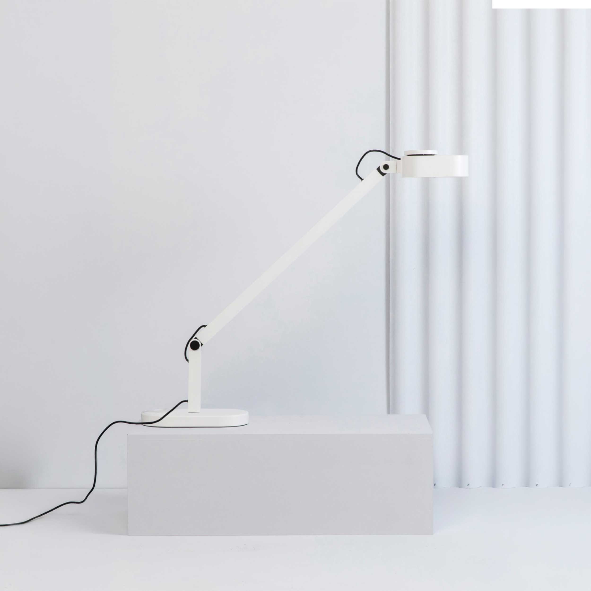 Lampa stołowa LED Faro Inviting