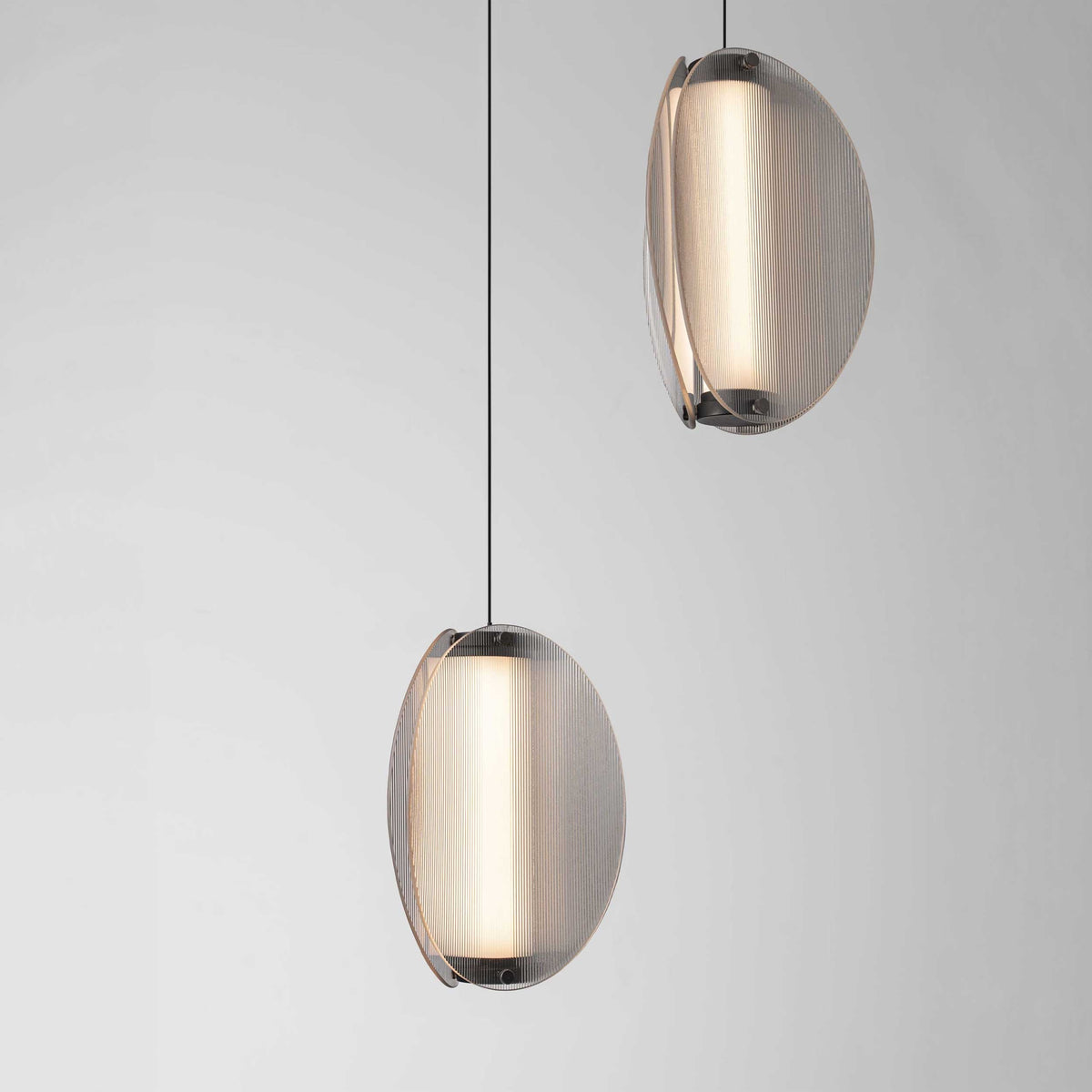 Lampa wisząca Nova Luce Noir LED o pionowym ustawieniu