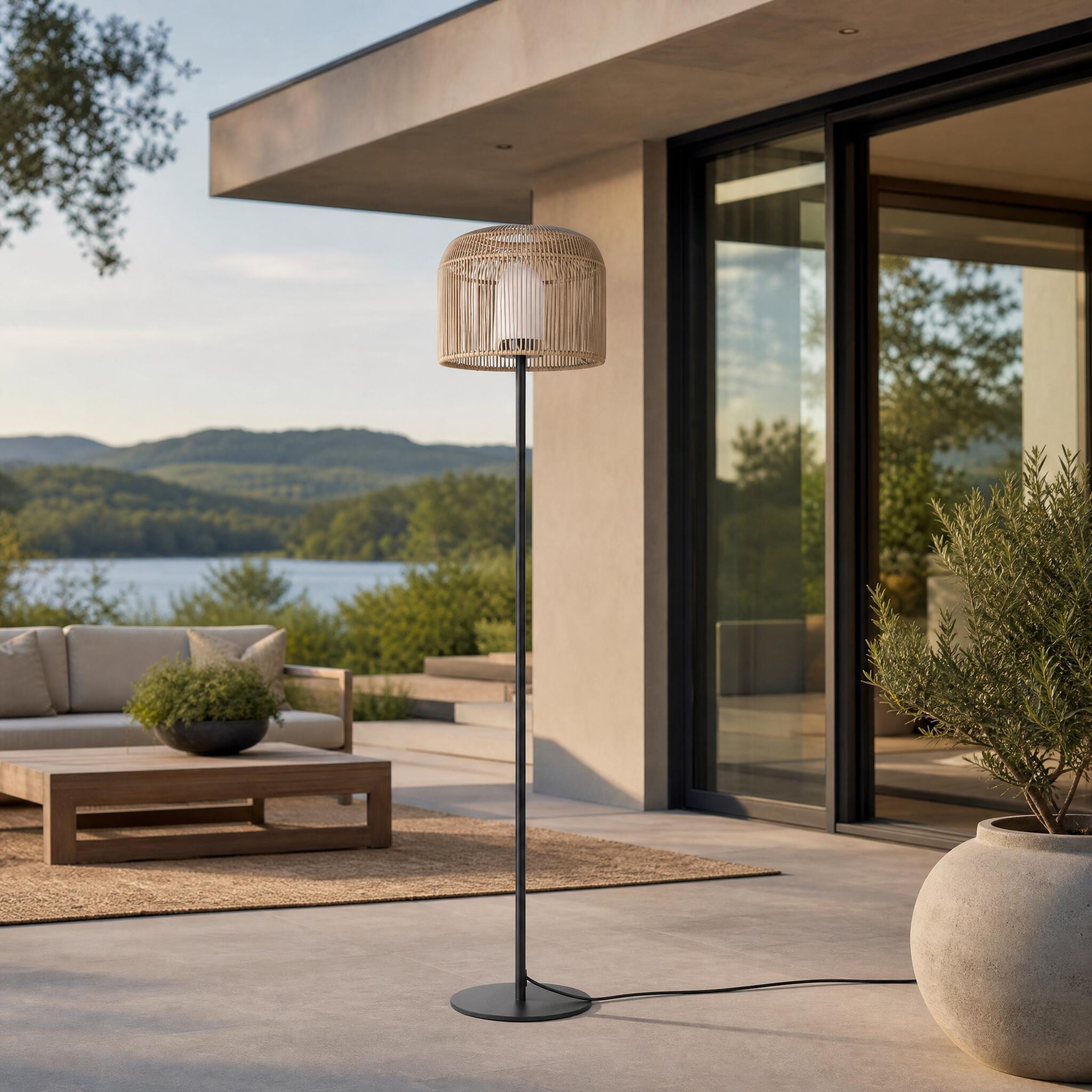 VK Light Keli E27 – stojąca lampa zewnętrzna IP44