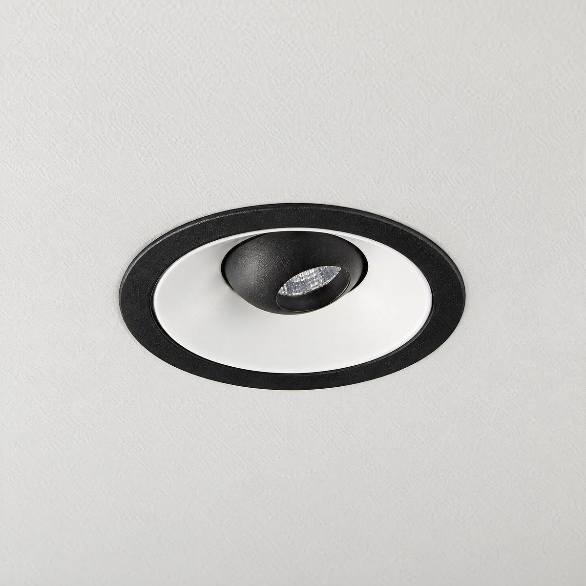 VK Light Presto – oprawa LED do montażu wpuszczanego