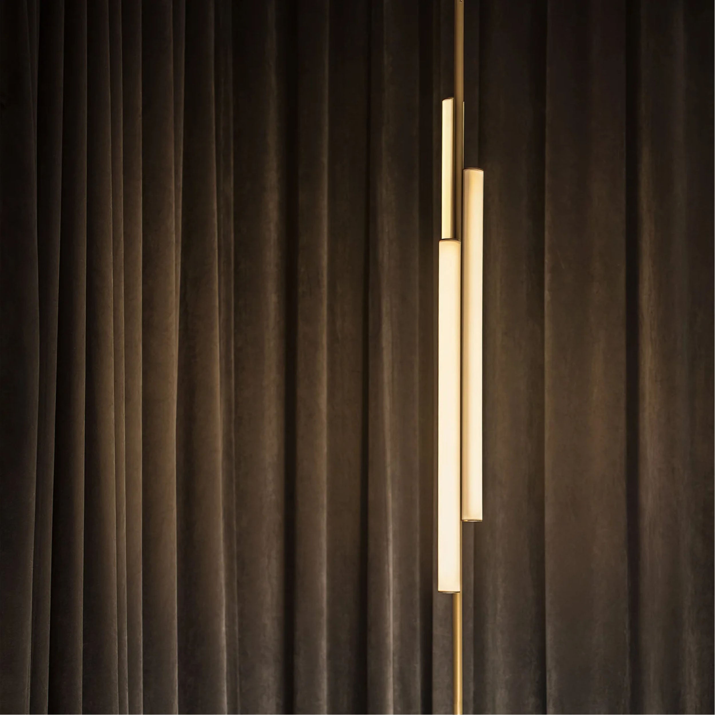 Marset Ambrosia V3 LED – czarna, wpuszczana, wisząca lampa pionowa