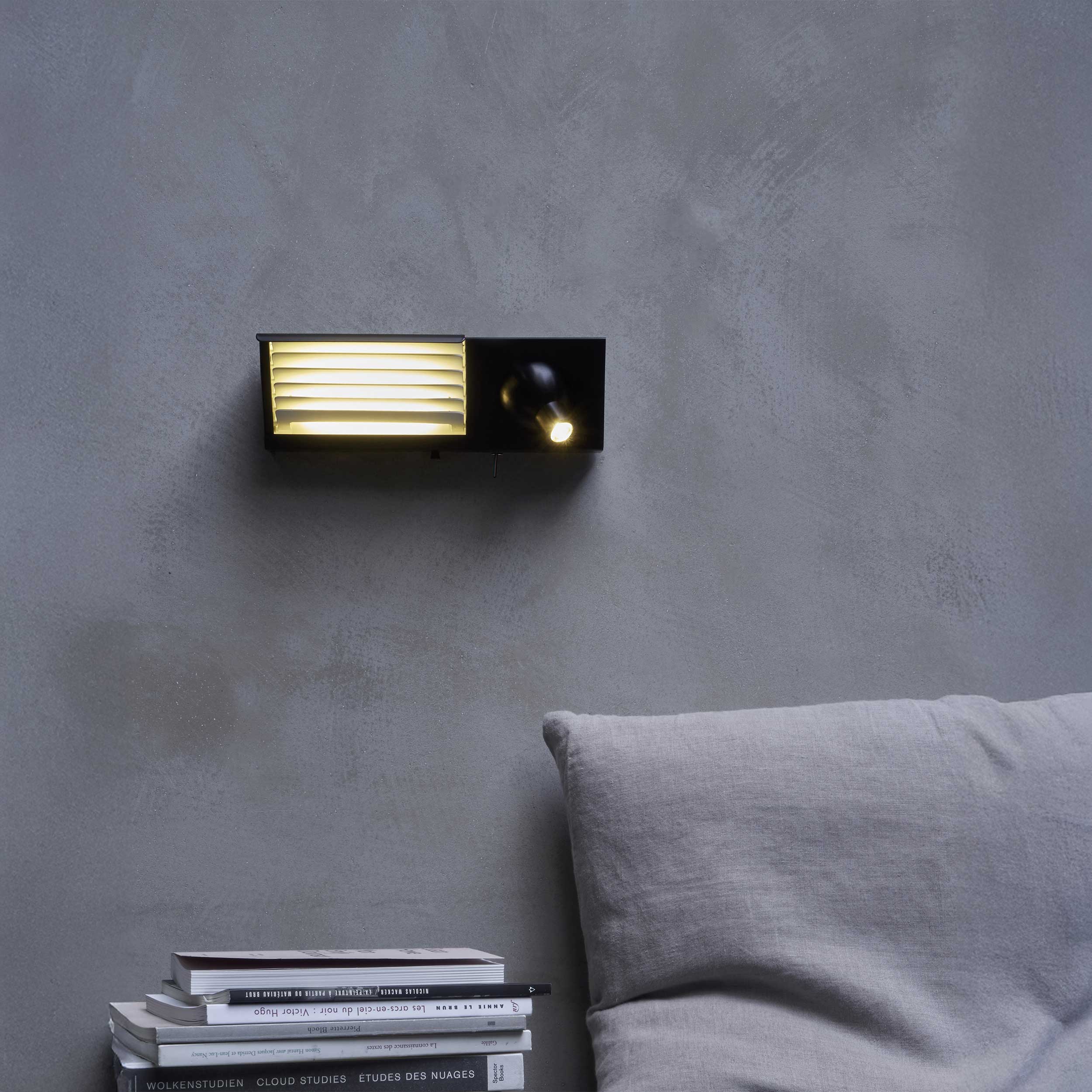 DCW éditions Biny LED nástěnné svítidlo k posteli