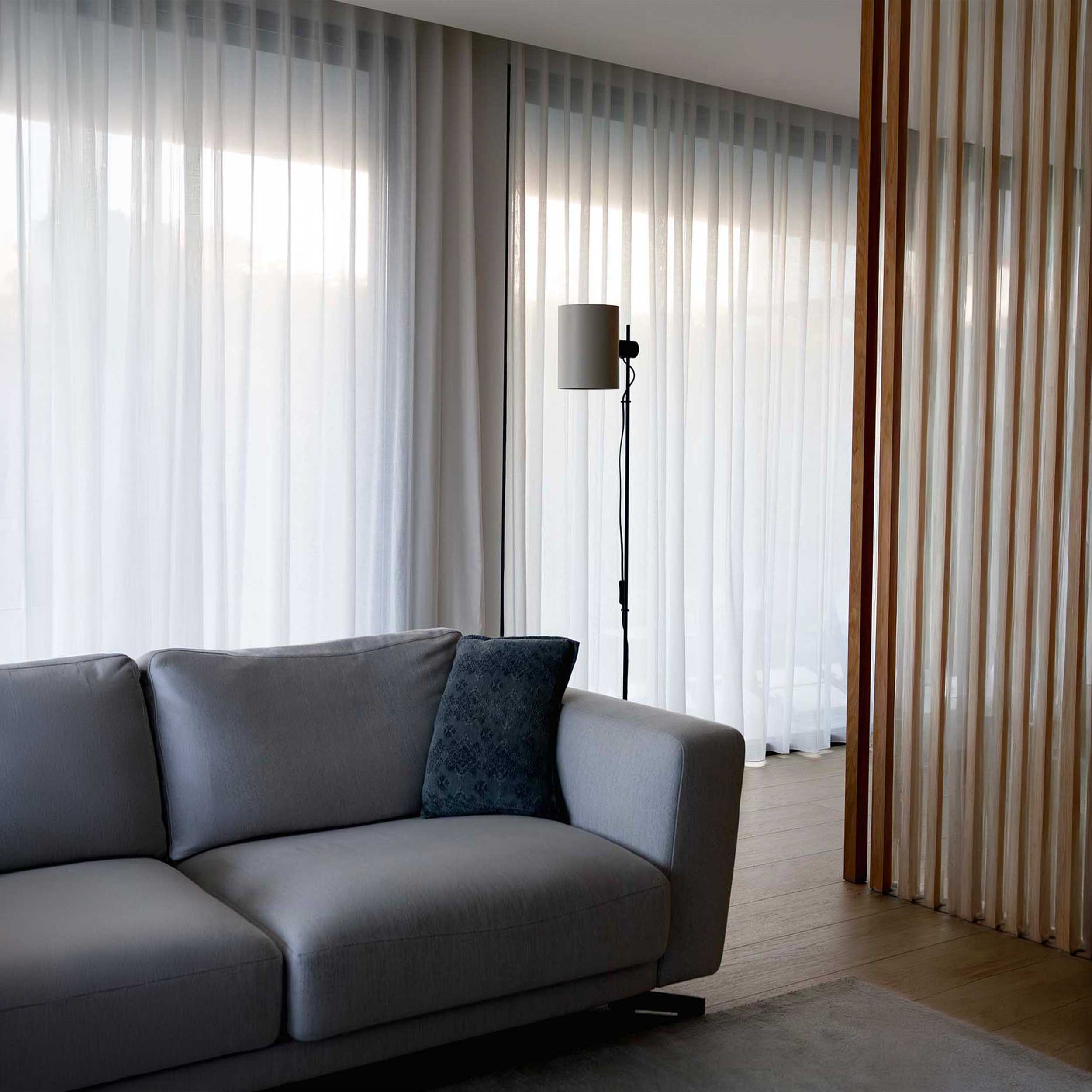 Lampa podłogowa Faro Guadalupe E27