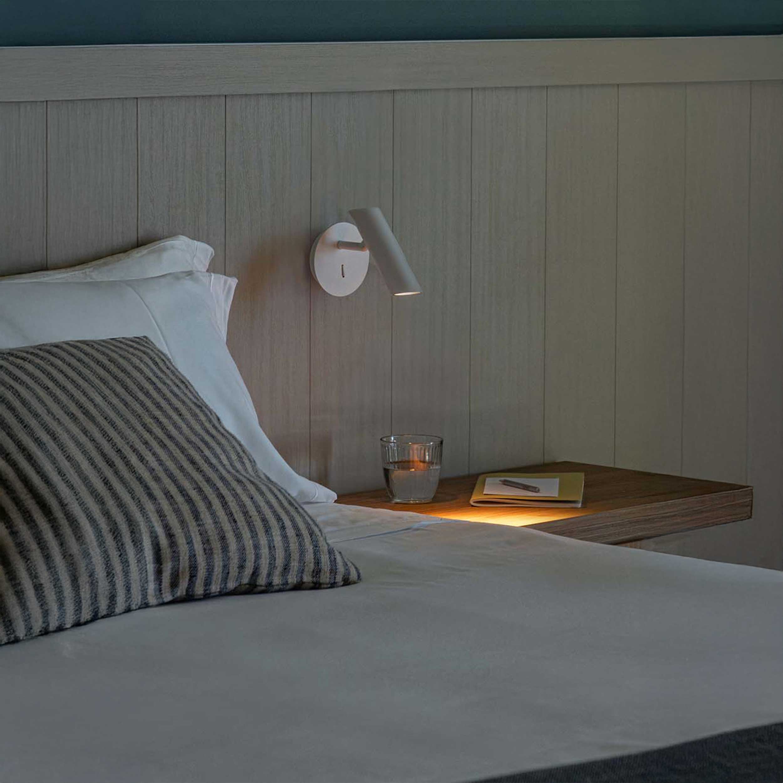 Faro Leo LED nástěnné svítidlo k posteli