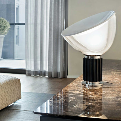 Flos Taccia LED ikonická stolní lampa