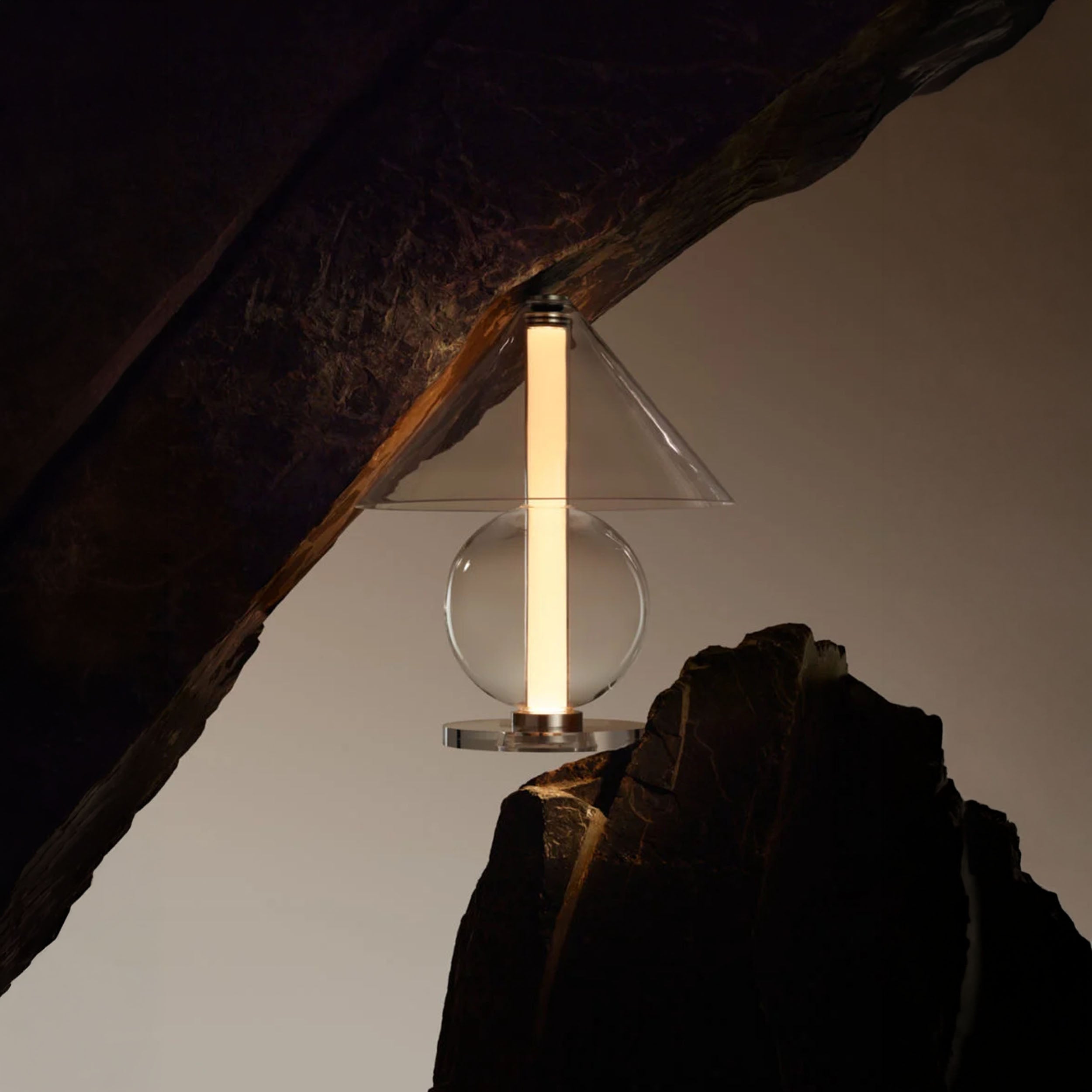 Lampa stołowa Marset Fragile LED