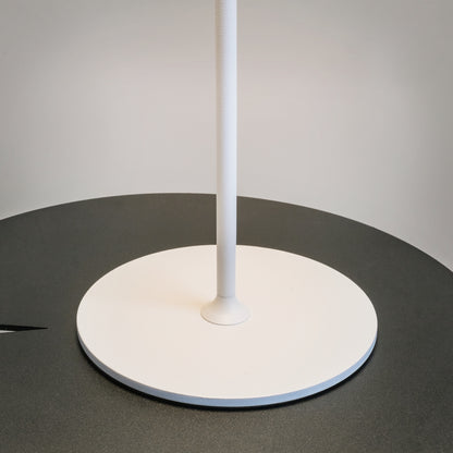 Maytoni AI Collaboration LED – przenośna lampa stołowa