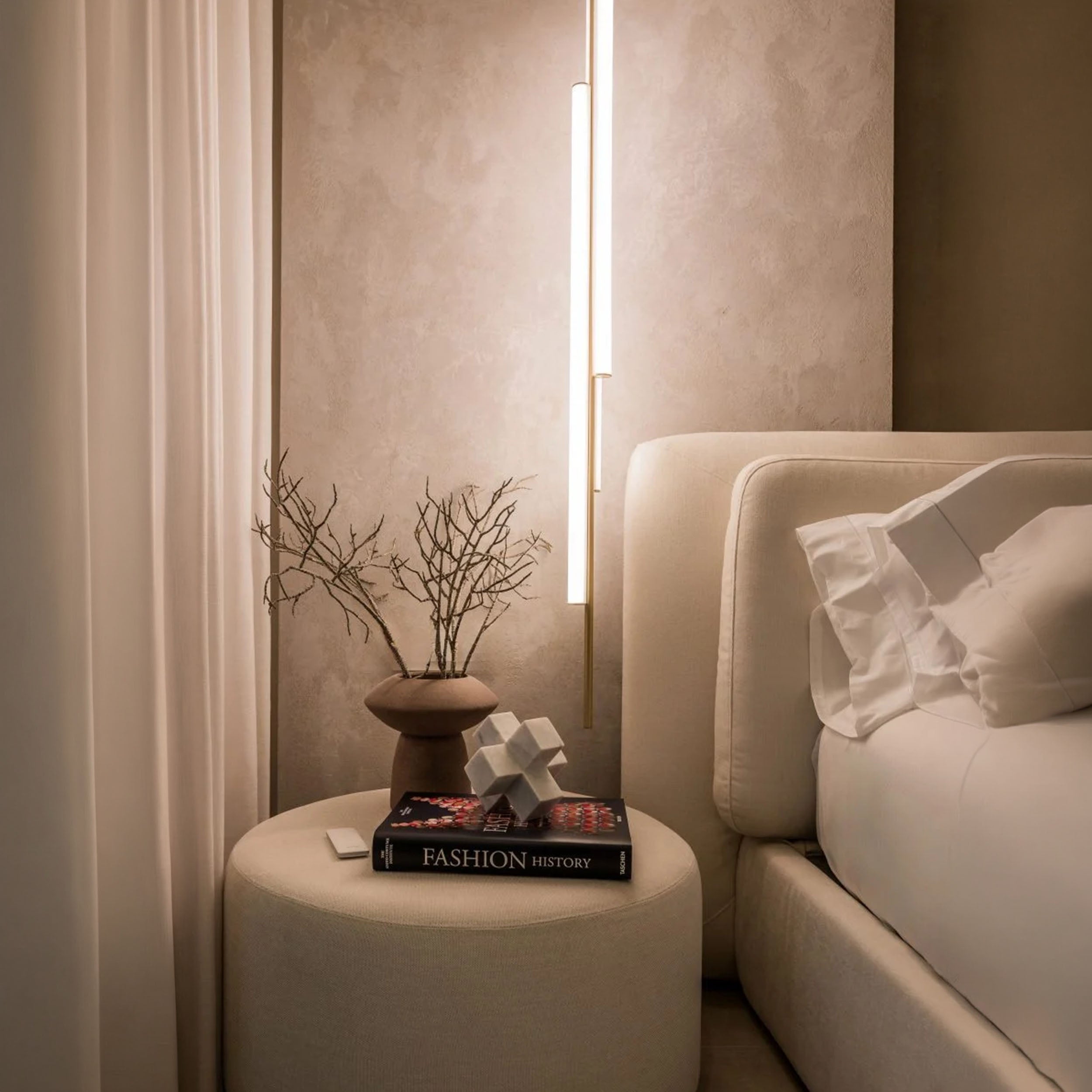 Marset Ambrosia V3 LED – złota, wpuszczana, wisząca lampa pionowa