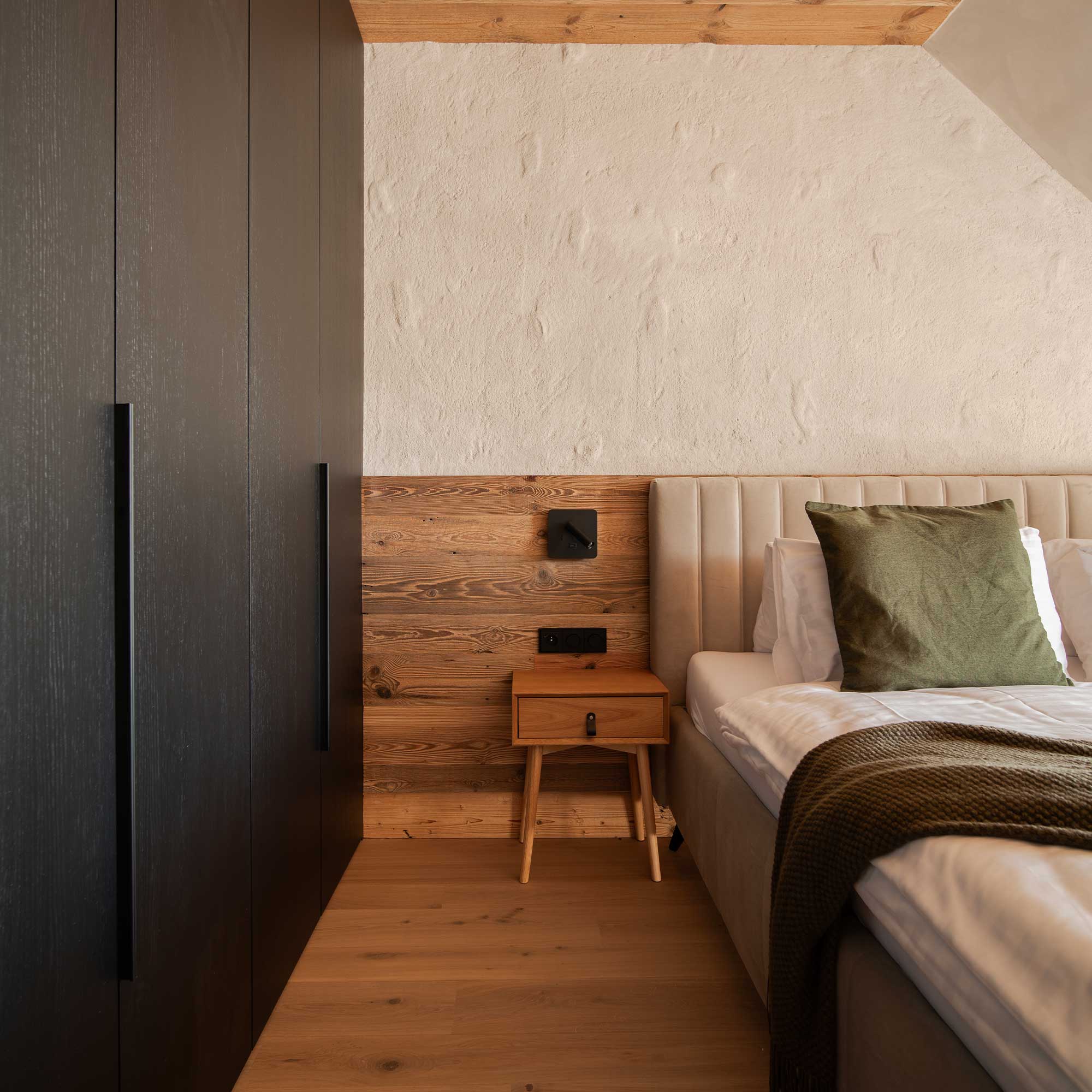 Ambient reading spot LED nástěnné svítidlo s USB