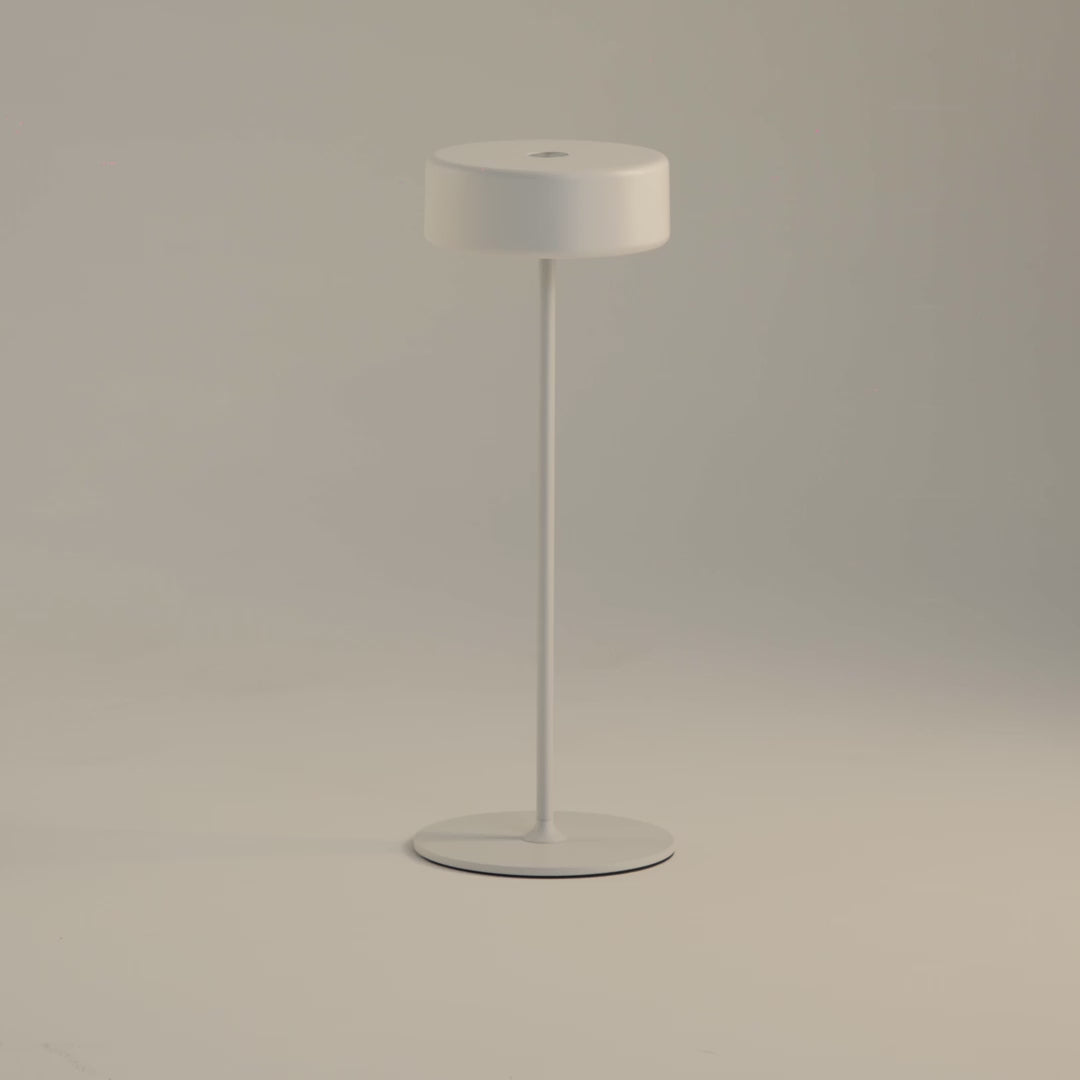 Maytoni AI Collaboration LED – przenośna lampa stołowa
