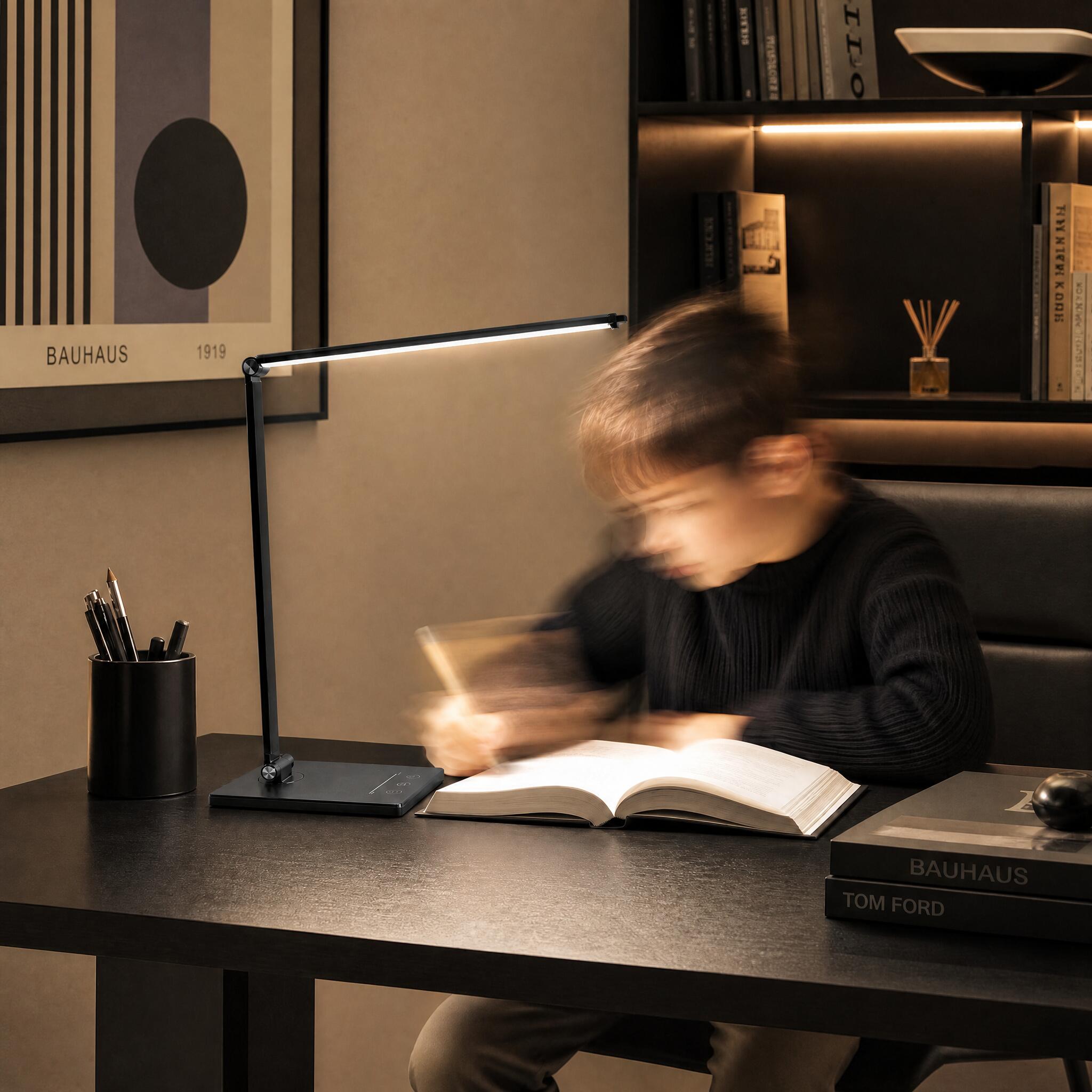 Lampa stołowa LED VK Light Nia Square z funkcją ściemniania, 3CCT